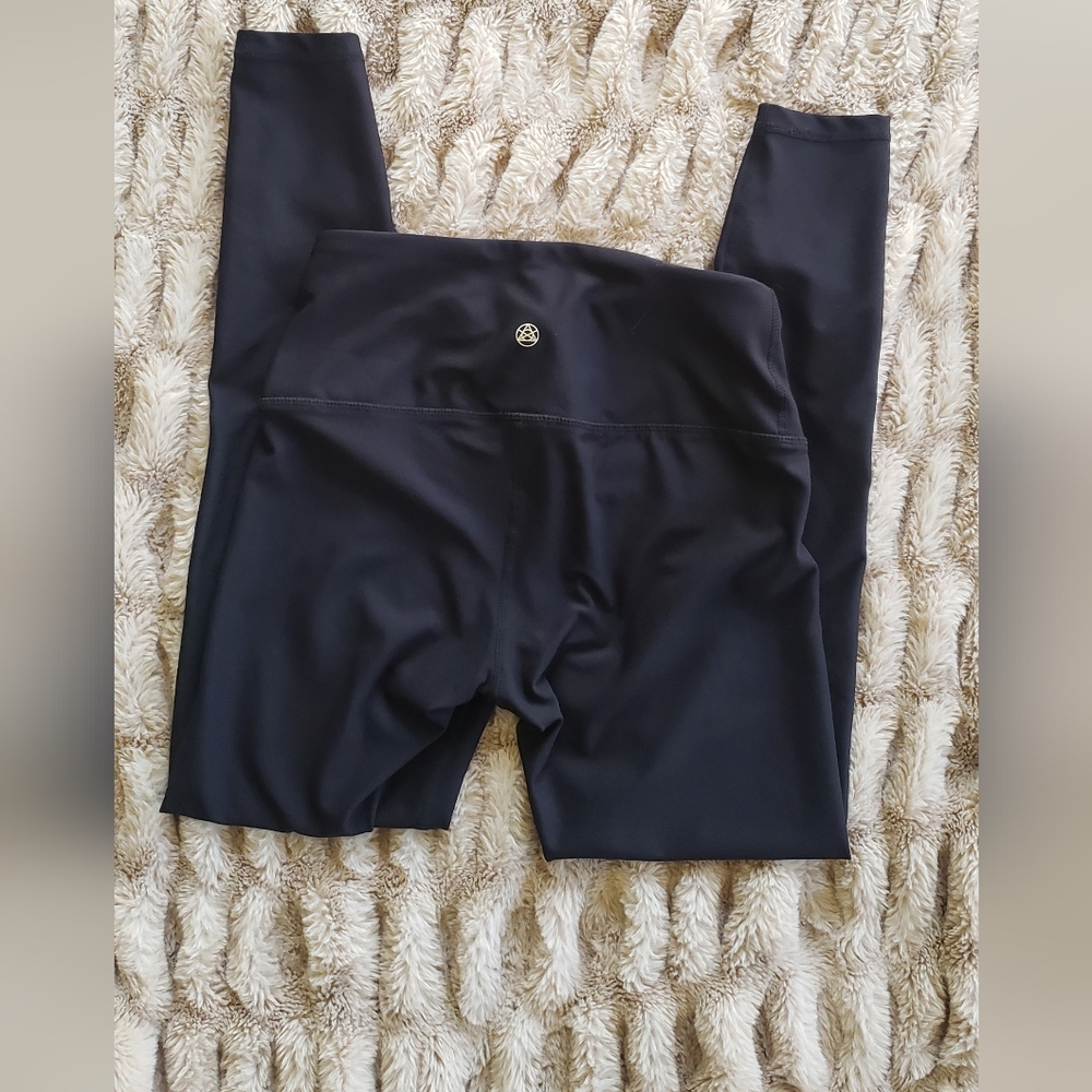 Tesla size small leggings full length black